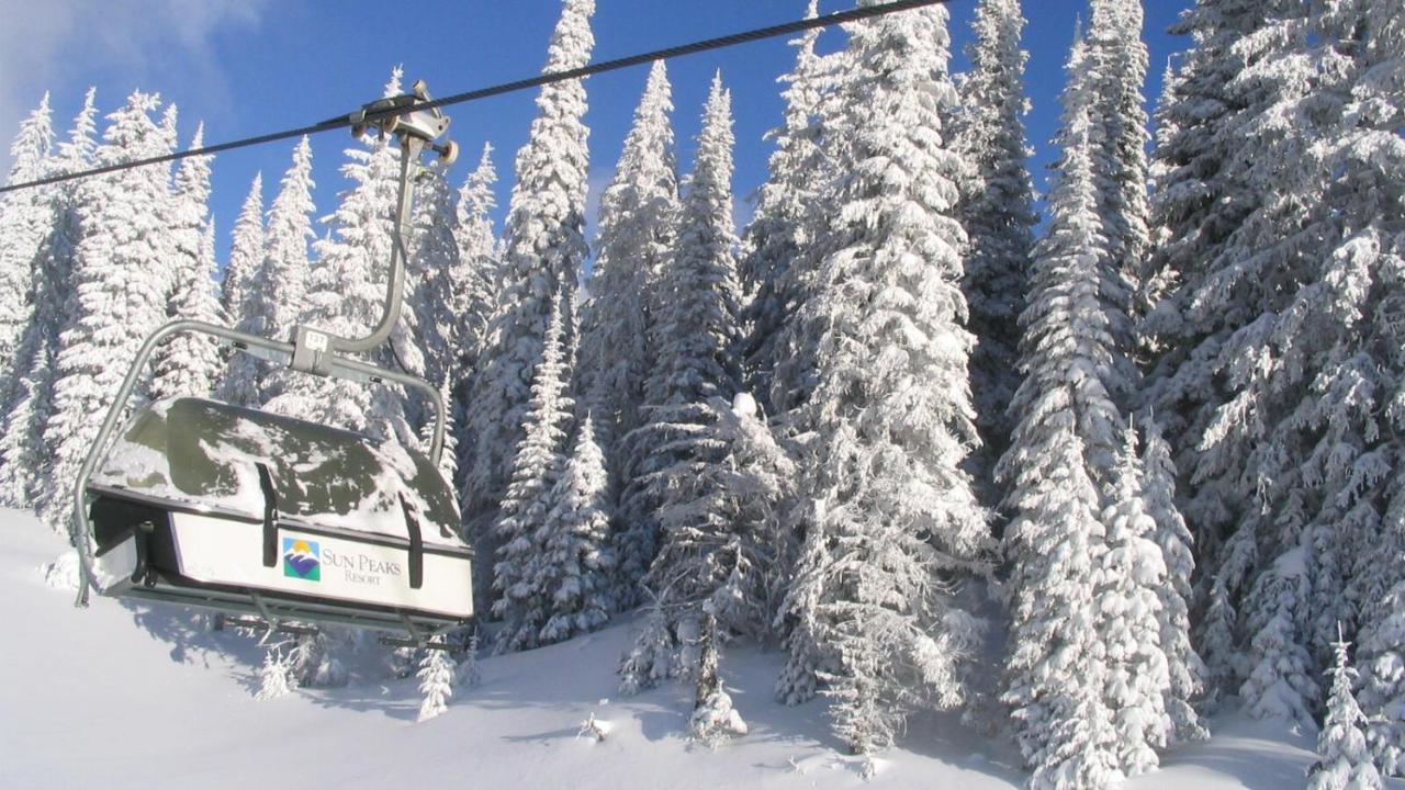 Soleil Chalet By Bear Country Sun Peaks Extérieur photo